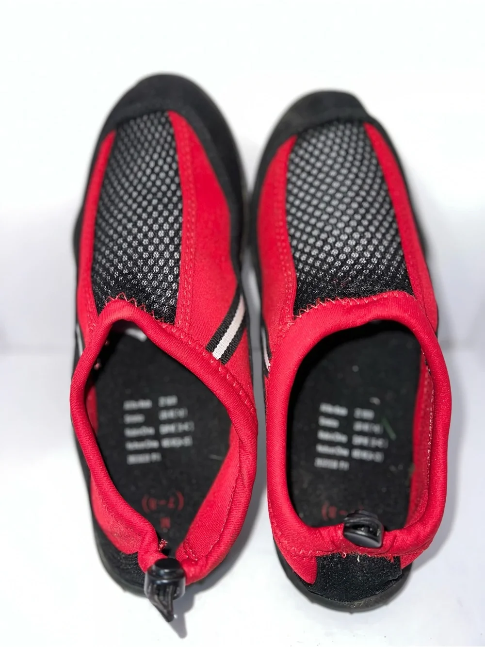 Unbranded lightweight red